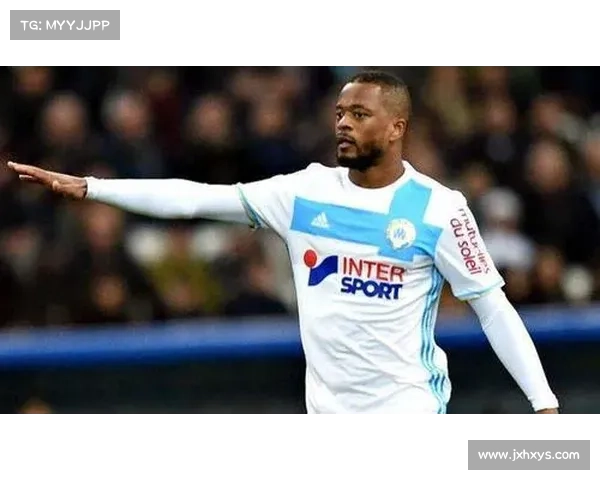 埃弗拉的足球生涯成就与贡献深度解析及其对全球足坛的影响